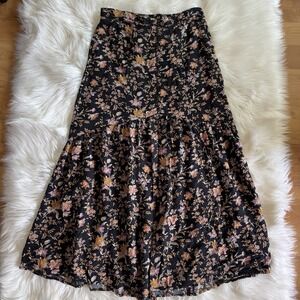 American Eagle Dark Floral Maxi Skirt Boho Whimsigoth Tiered Button Front Sze-10